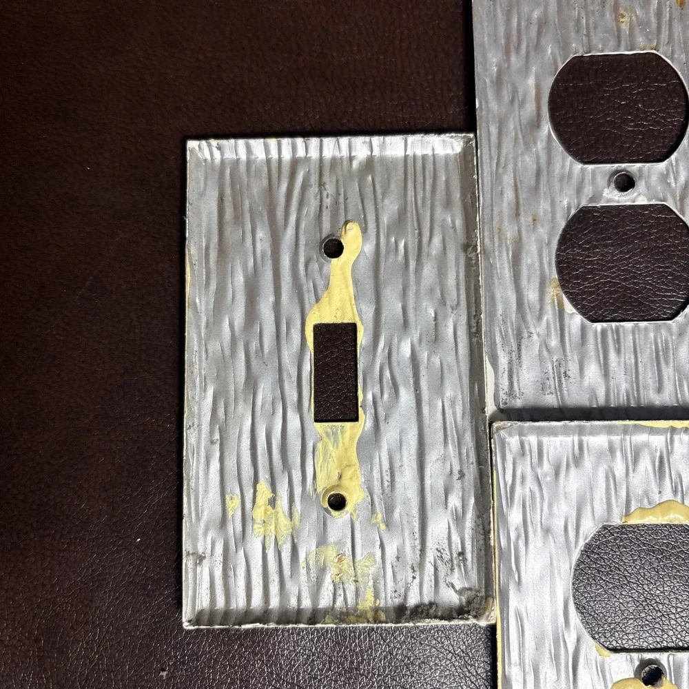 Vintage Metal‎ Electrical Outlet Covers (8) & 1 Light Switch Cover
